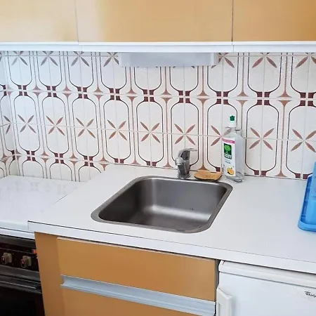 Cosy A 300m De La Avec Parking Privatif - Sur - Fr-1-388-151 Apartman